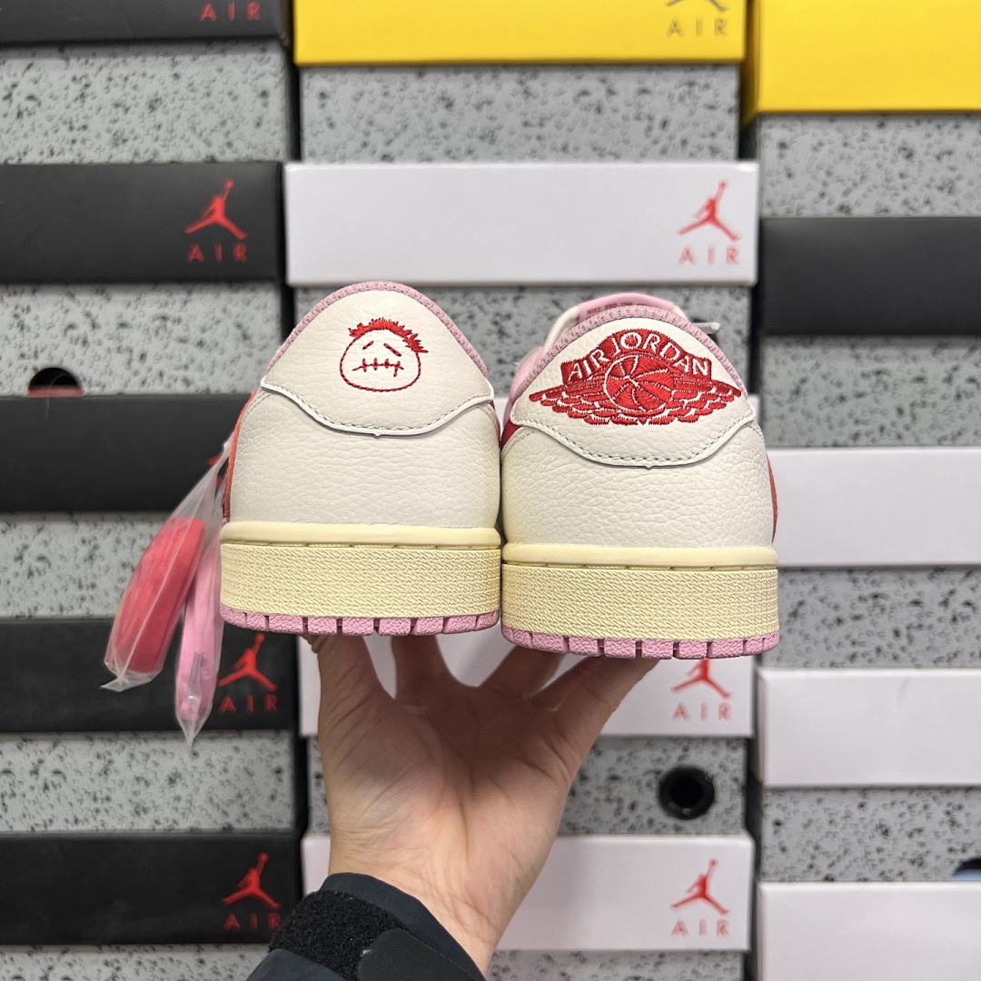 Nike Jordan 1 Retro Low OG SP Travis Scott Shy (Pink) - Image 4