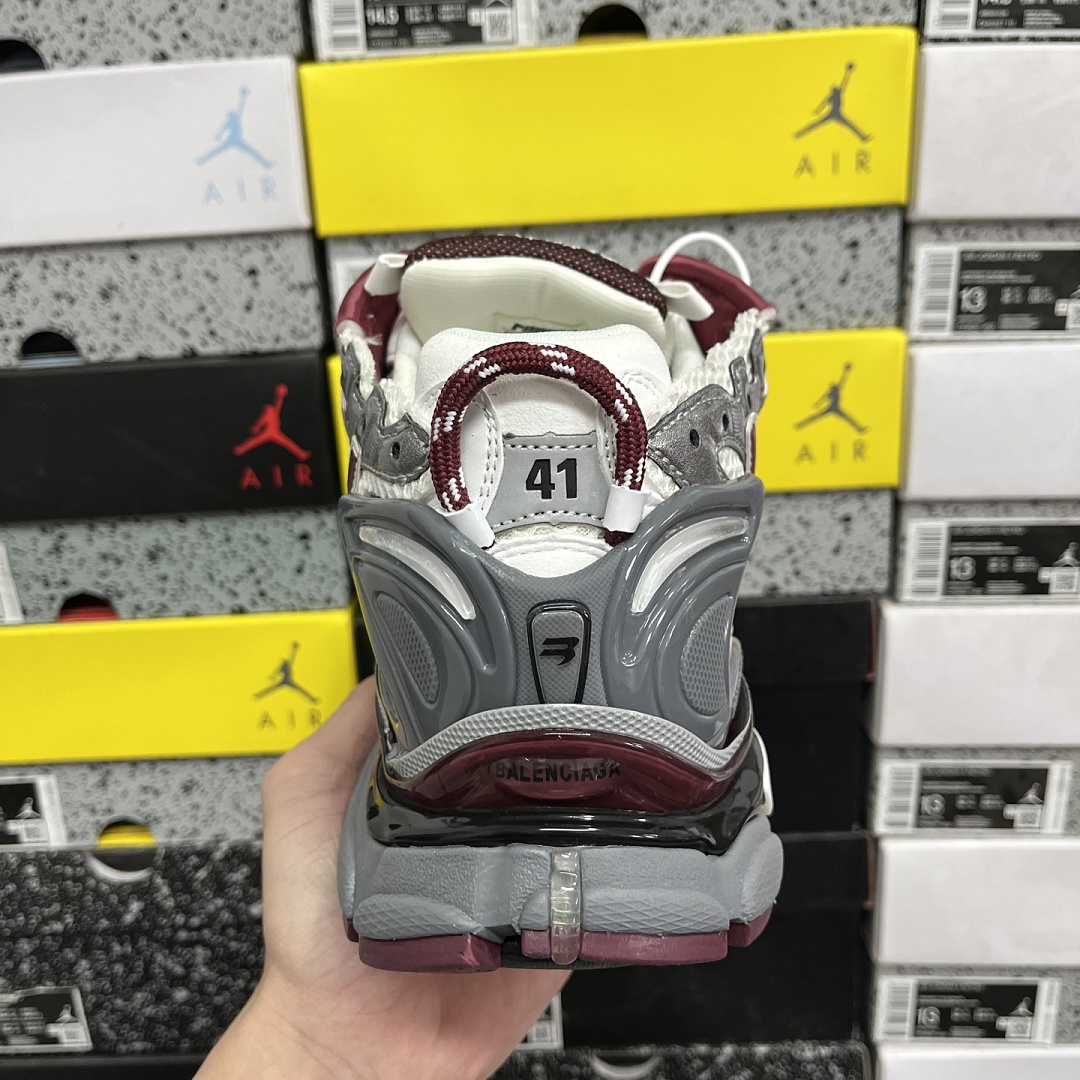 Balenciaga BLCG Runner 7.0 - Image 5
