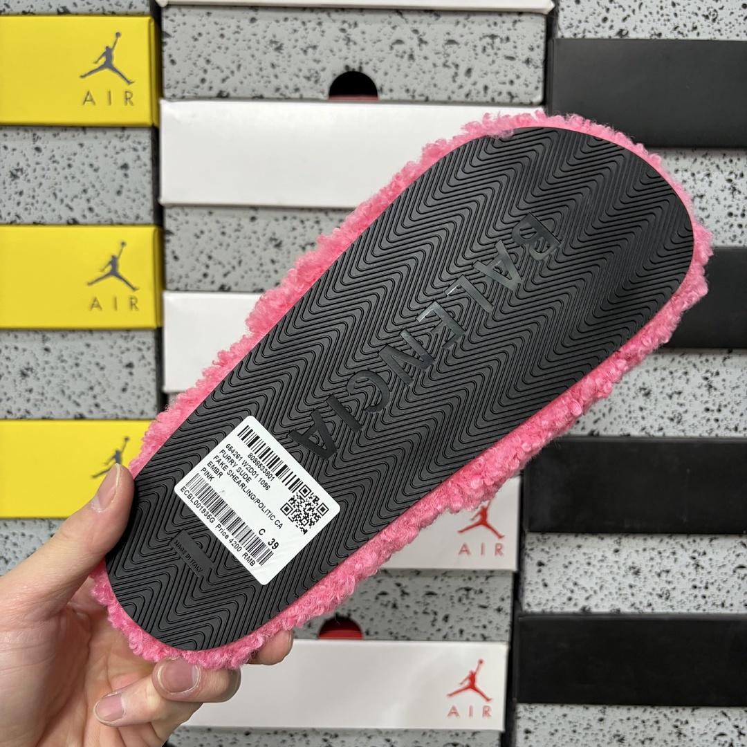 Balenciaga BLCG Furry Slide (Pink) - Image 5