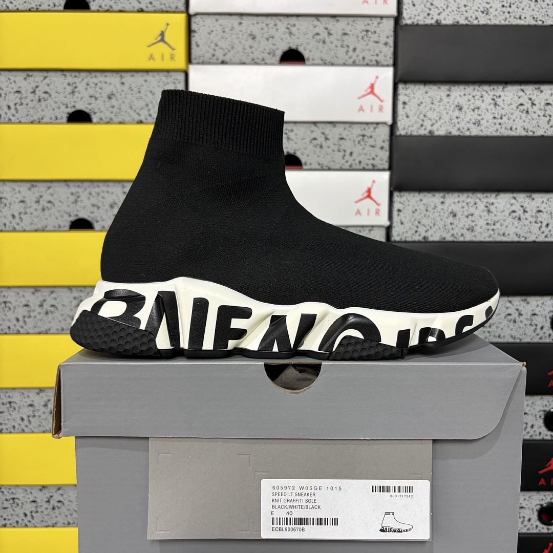 Balenciaga Speed Graffiti Trainers White Black Logo Socks