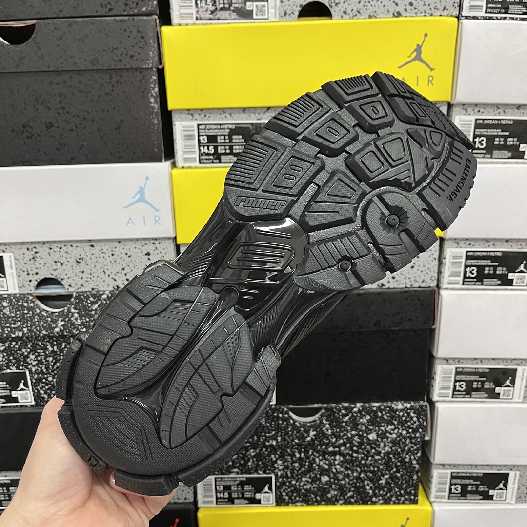 Balenciaga BLCG Runner 7.5 - Image 7