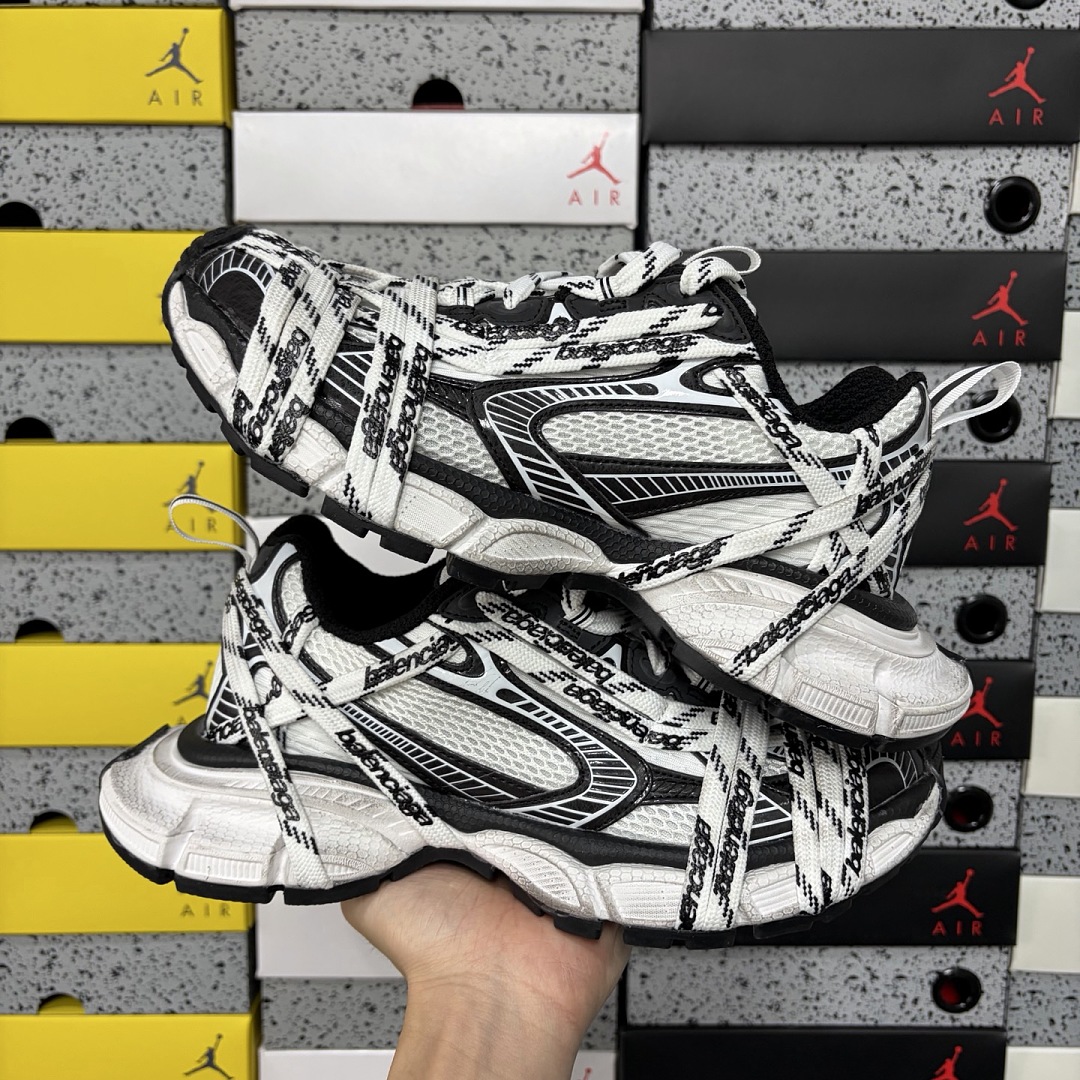 Balenciaga 3XL Extreme Lace - Image 6