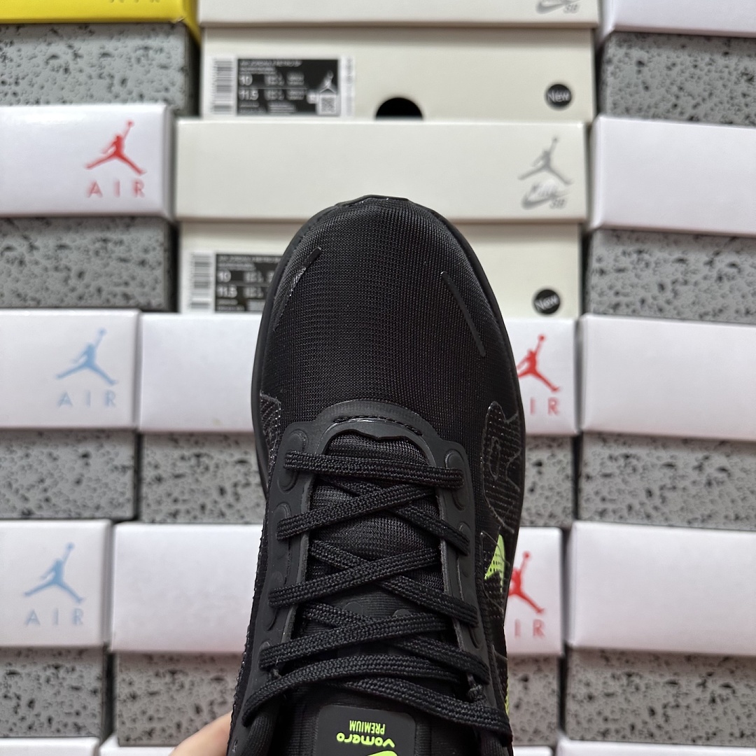 Nike Vomero Premium HQ2050-212 - Image 5