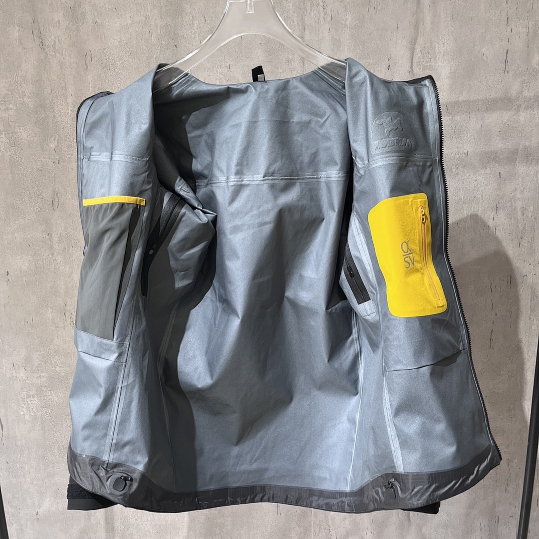 Arc'teryx Alpha Jacket 6 24K Gen (Black SV) - Image 11
