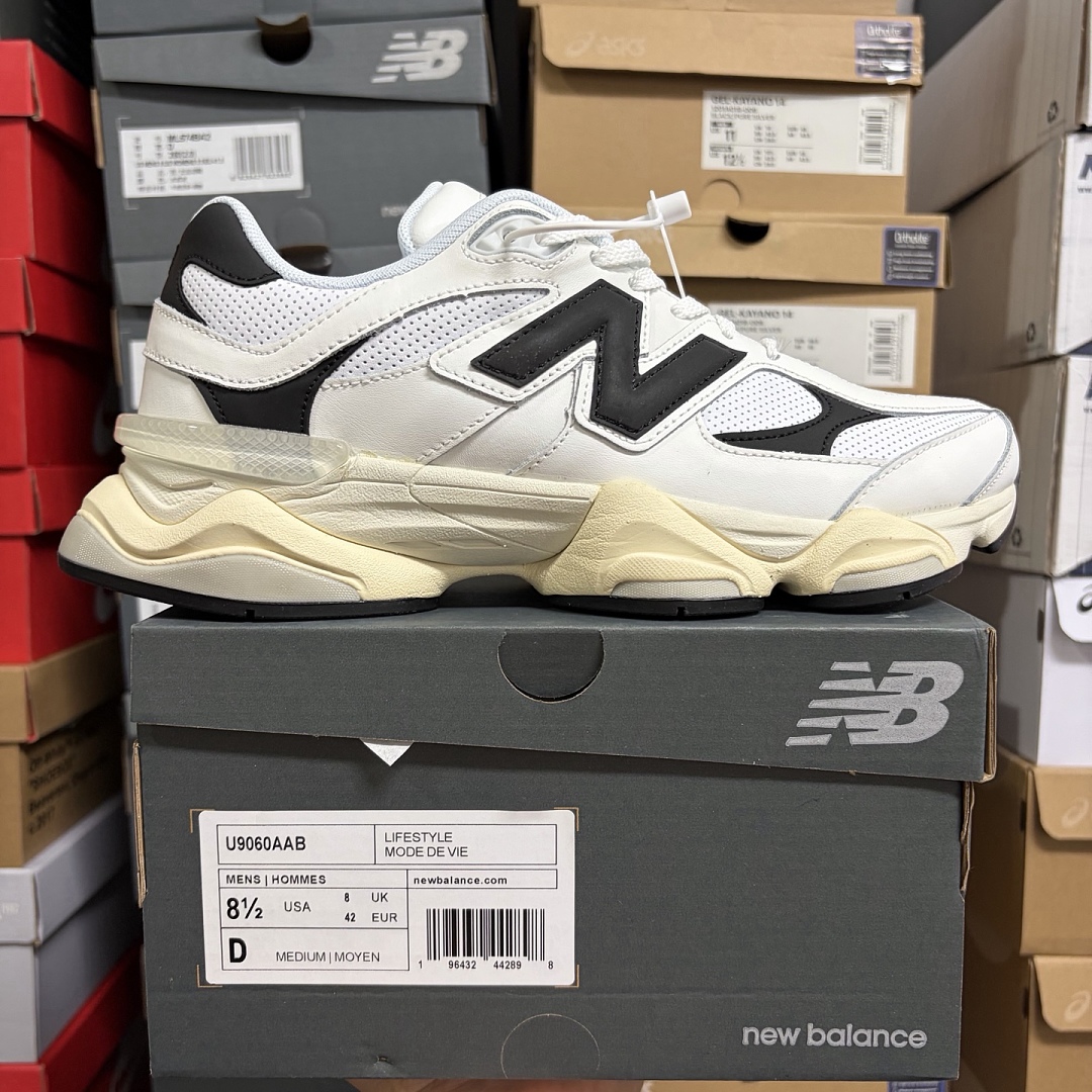 New Balance 9060