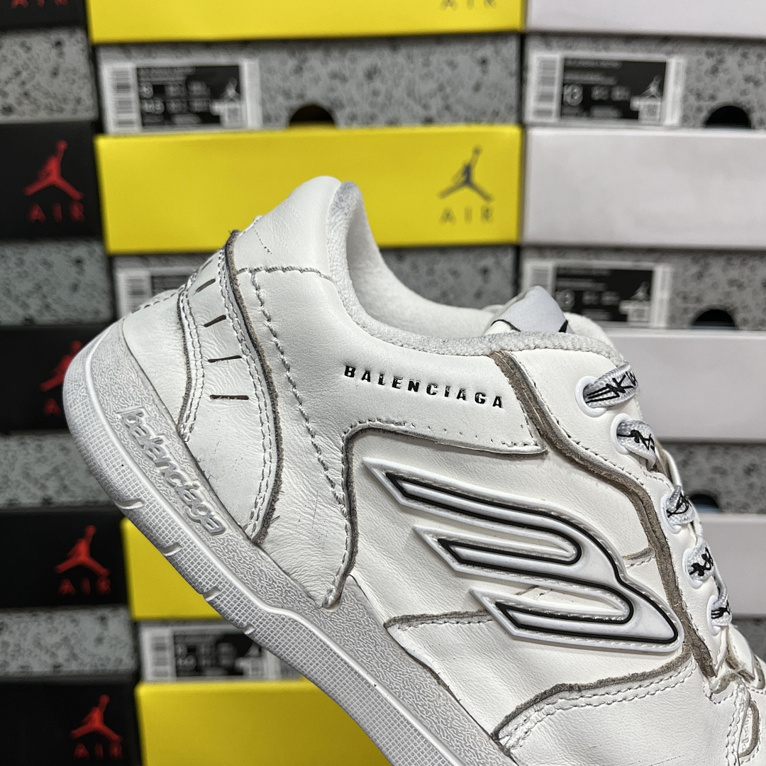 Balenciaga Hamptons Sneakers - Image 6