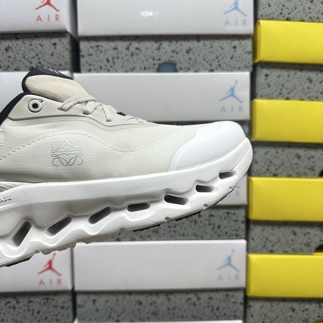 On Running Cloudtilt 2 LOEWE (Sand White) - Image 4