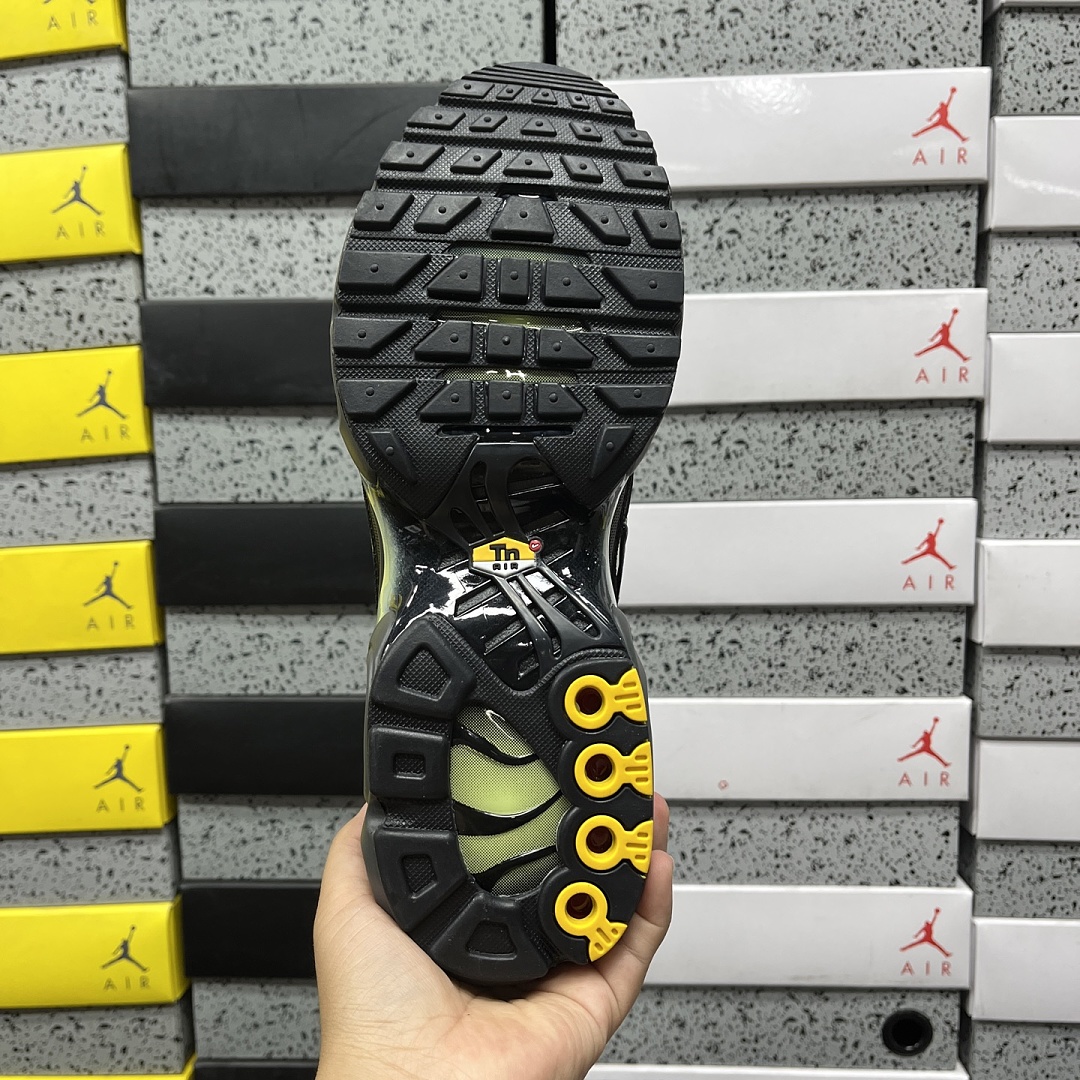 Nike Air Max Plus Iron Gray Light Liquid Lime (Black) - Image 3
