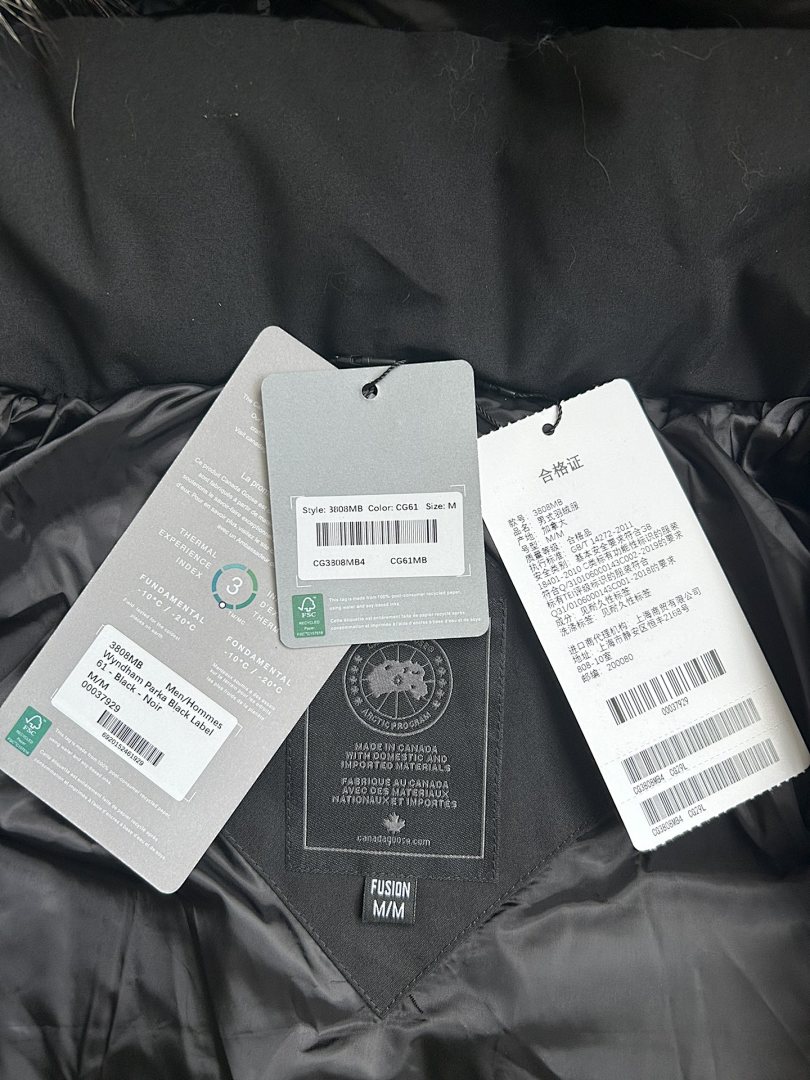 Canada Goose Wyndham Parka - Image 59
