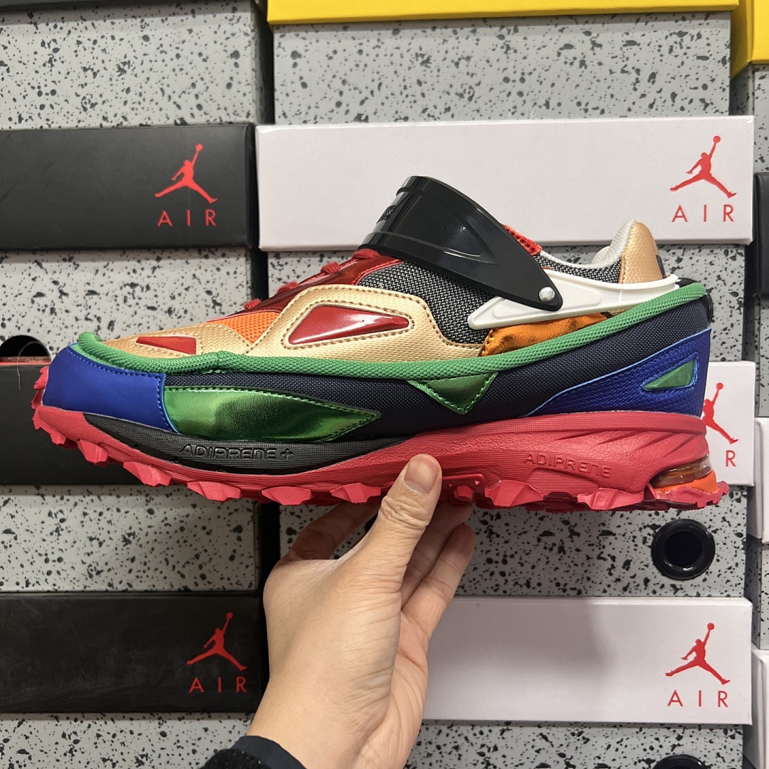 On Running Response Trail 2 Raf Simons - Image 2