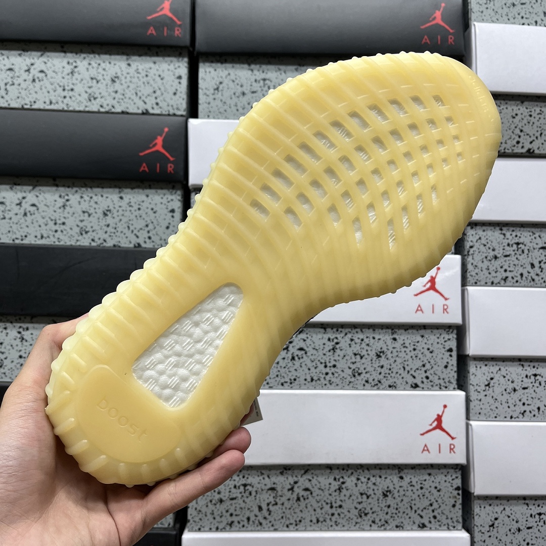 Adidas Yeezy Boost 350 V2 Carbon - Image 9