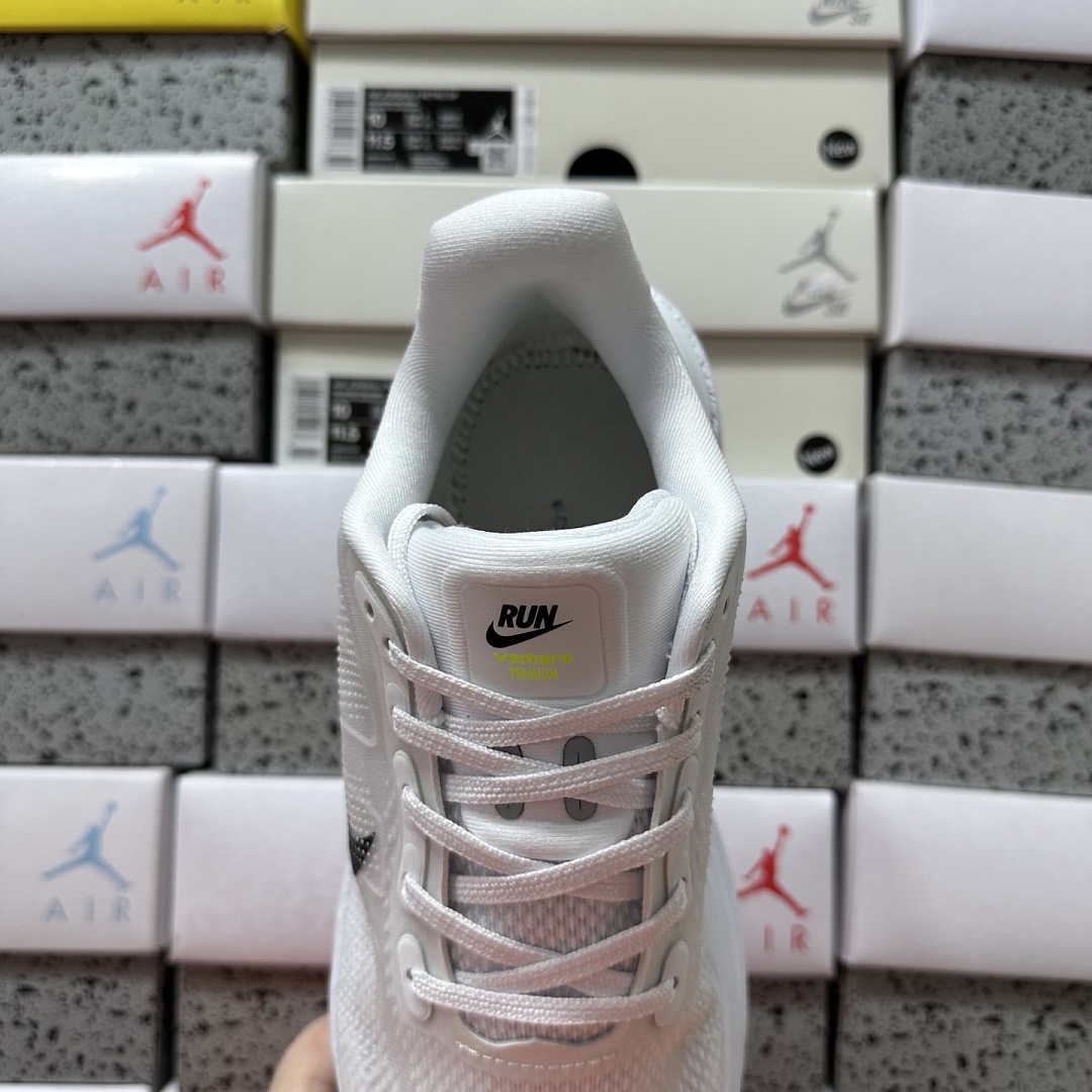 Nike Vomero Premium HQ2050-300 - Image 7