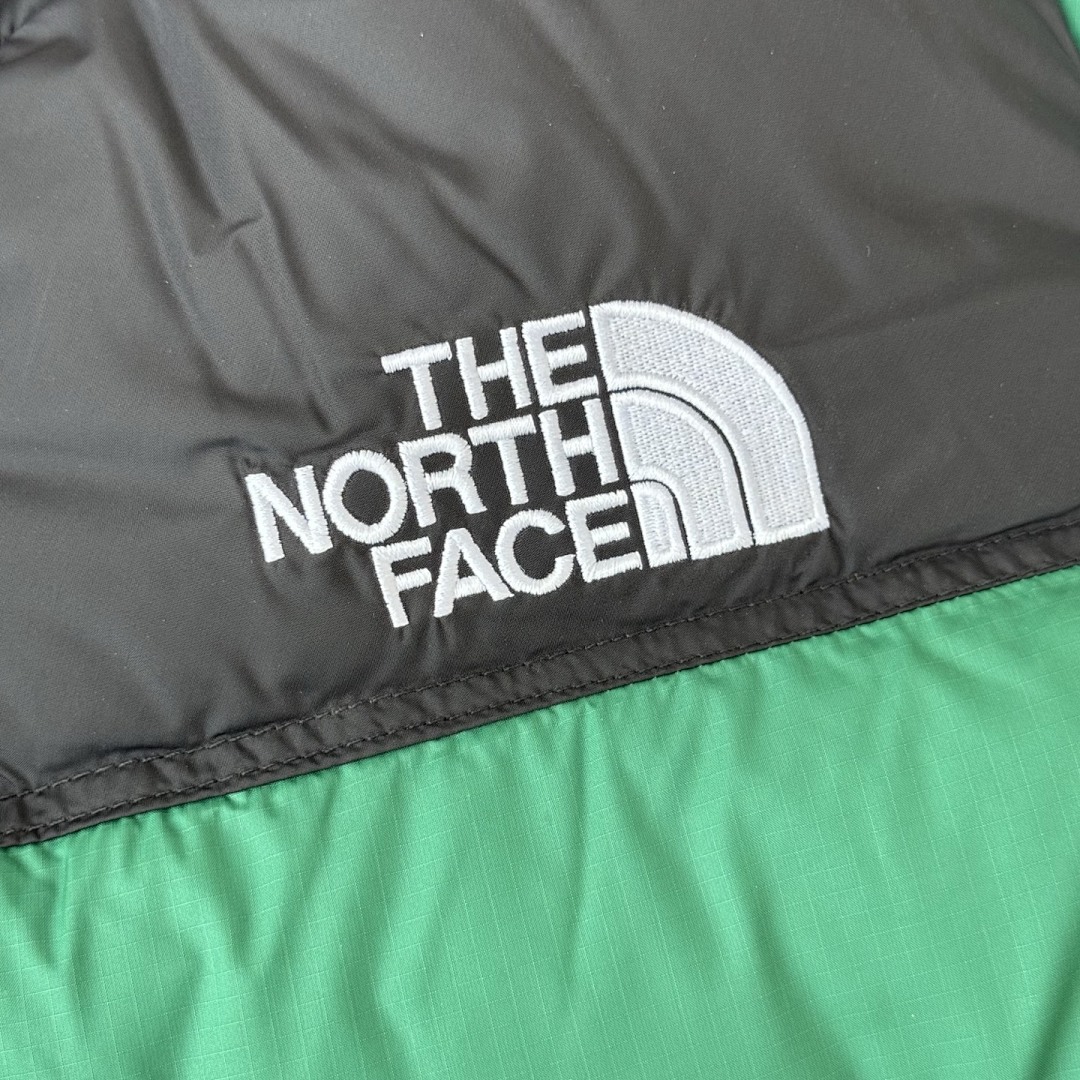 The North Face TNF 1996 Retro Nuptse 700 Fill Packable Jacket - Image 108