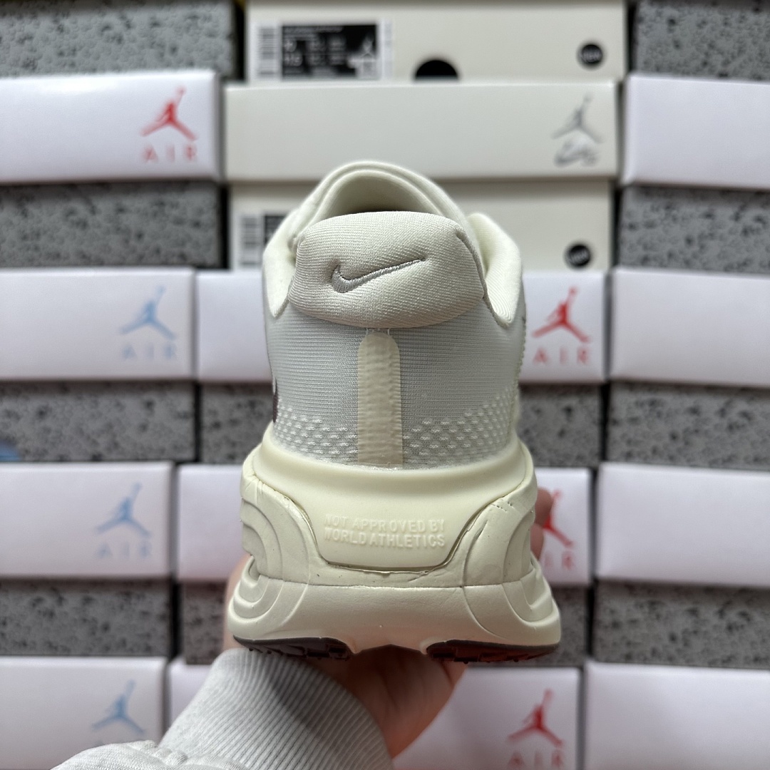 Nike Vomero Premium HQ2050-700 - Image 6