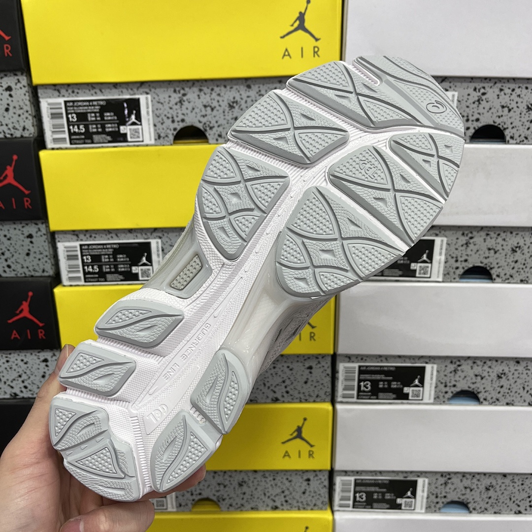 ASICS Gel-NYC Cream Cloud (Grey) - Image 4