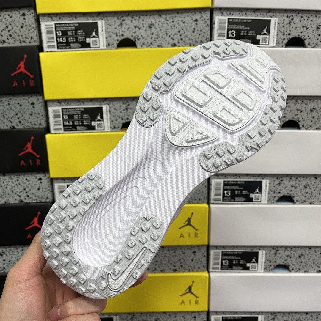 Nike Zoom Vomero - Image 4