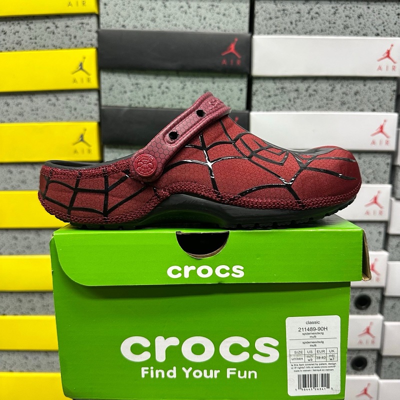 Crocs Red Black