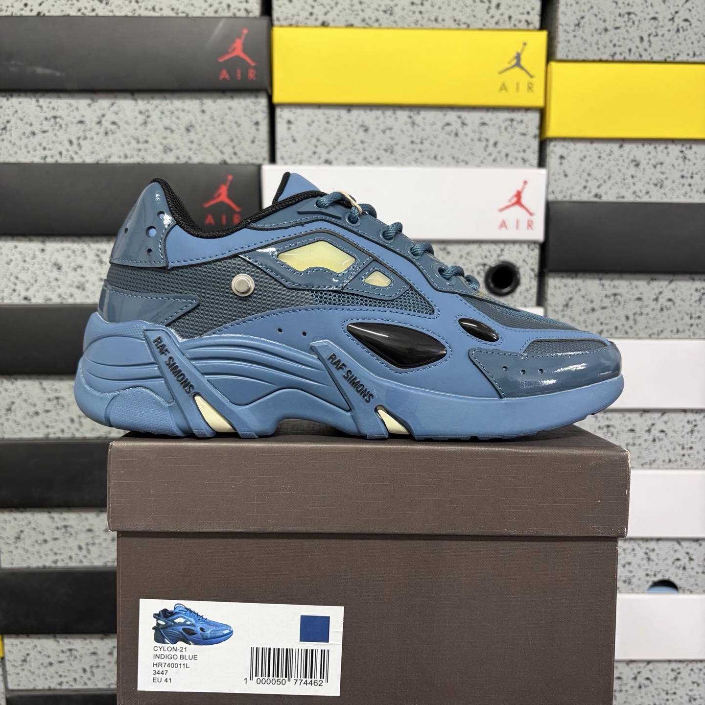 On Running Raf Simons Cylon-21 - Image 11