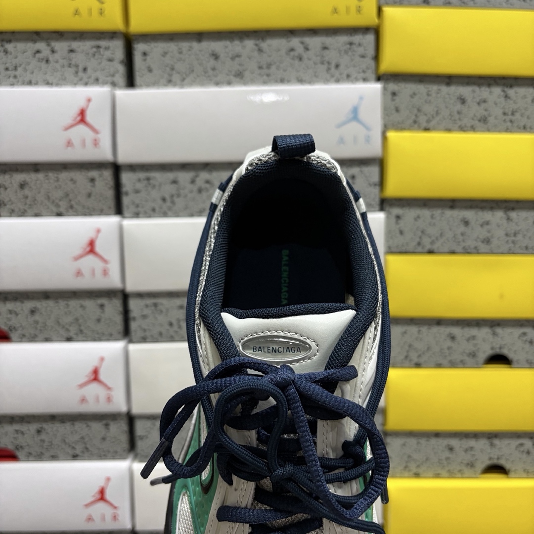 Balenciaga BLCG Radar 25 Gen - Image 8