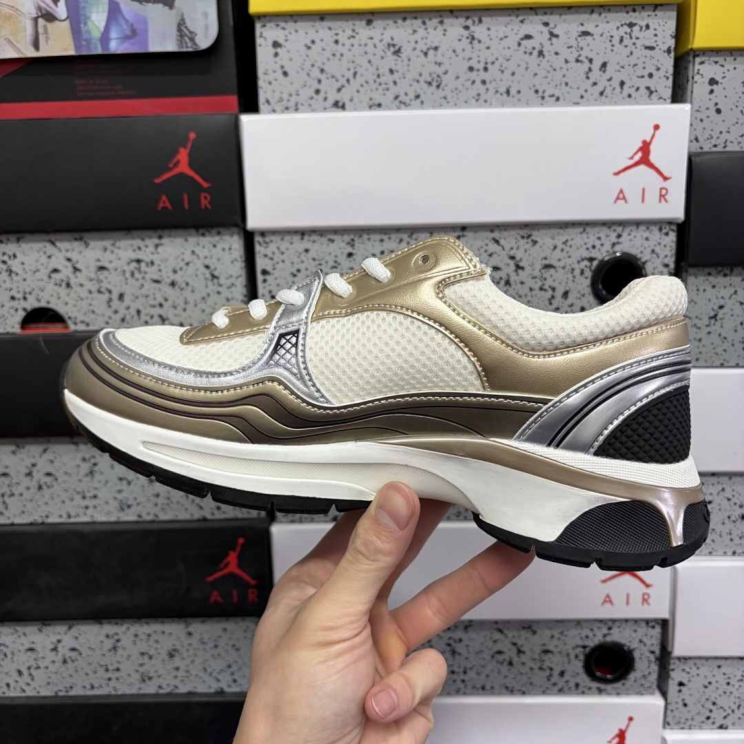 Chanel CC Runner Gold Laminate K5450 / - Image 8