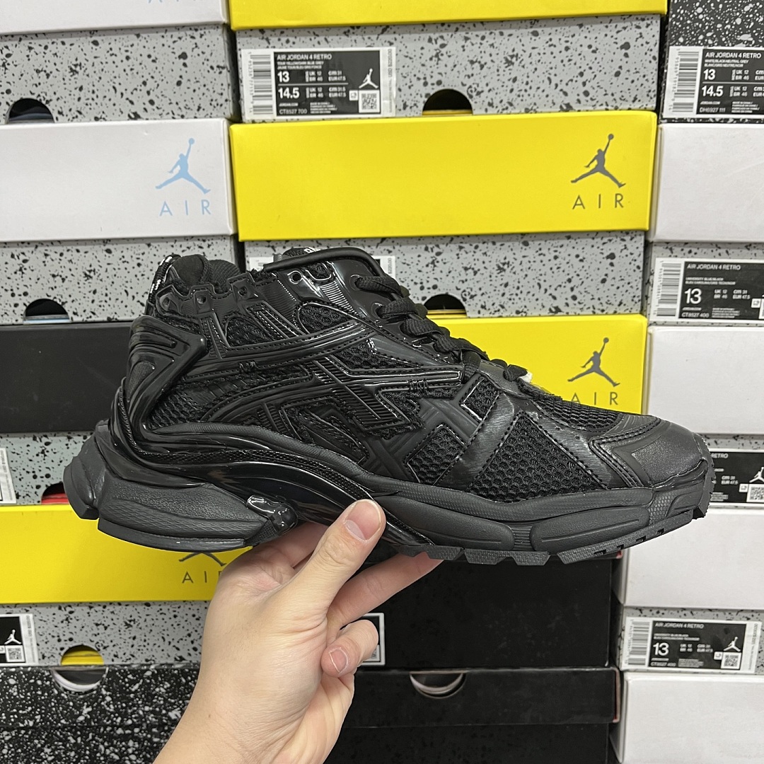 Balenciaga BLCG Runner 7.0 - Image 8