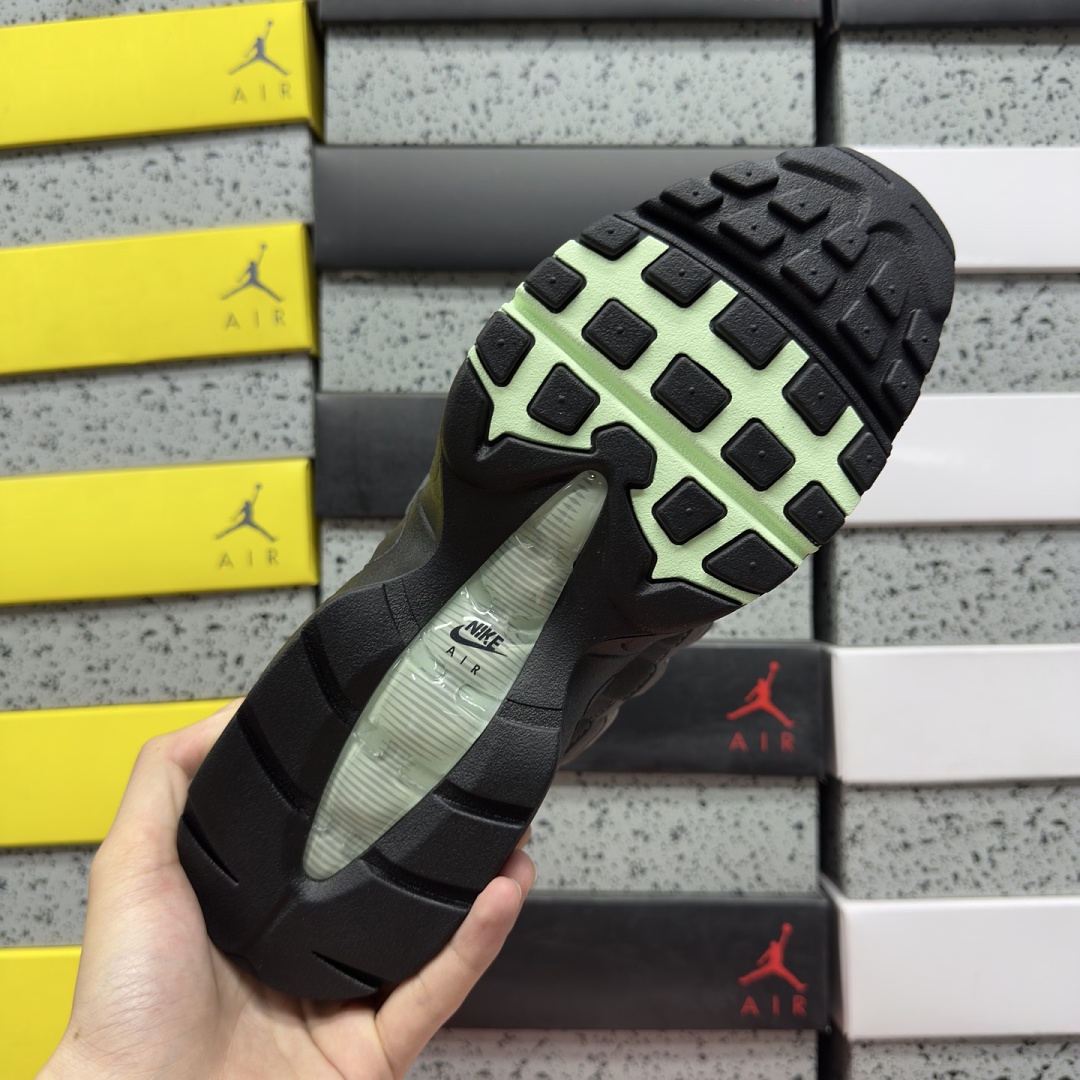 Nike Air Max 95 OG Big Bubble Fresh Mint - Image 8