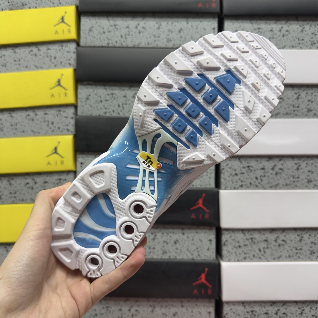 Nike Air Max Plus DJ6124-102 - Image 8