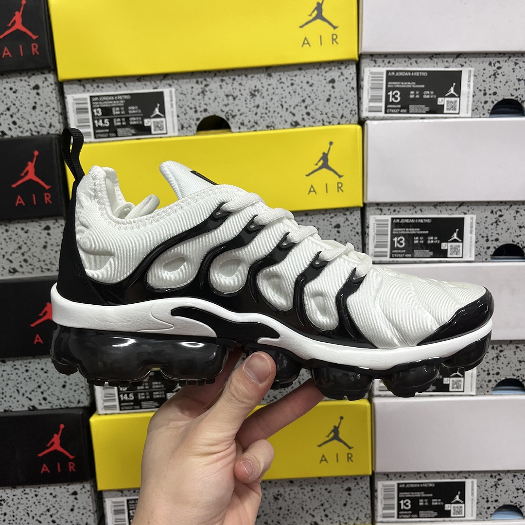 Nike Air VaporMax Plus - Image 8