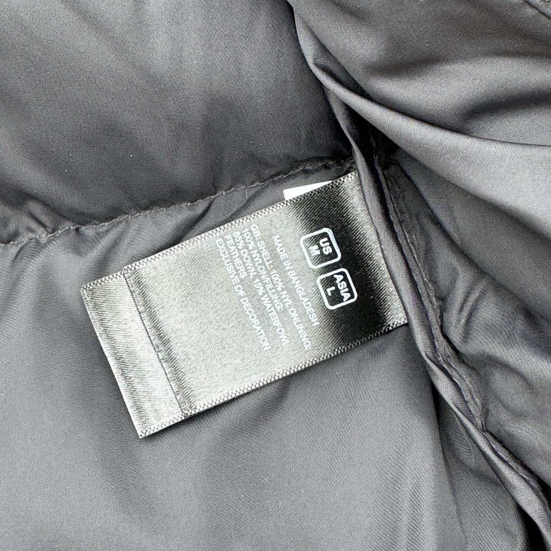 The North Face TNF 1996 Retro Nuptse 700 Fill Packable Jacket - Image 17