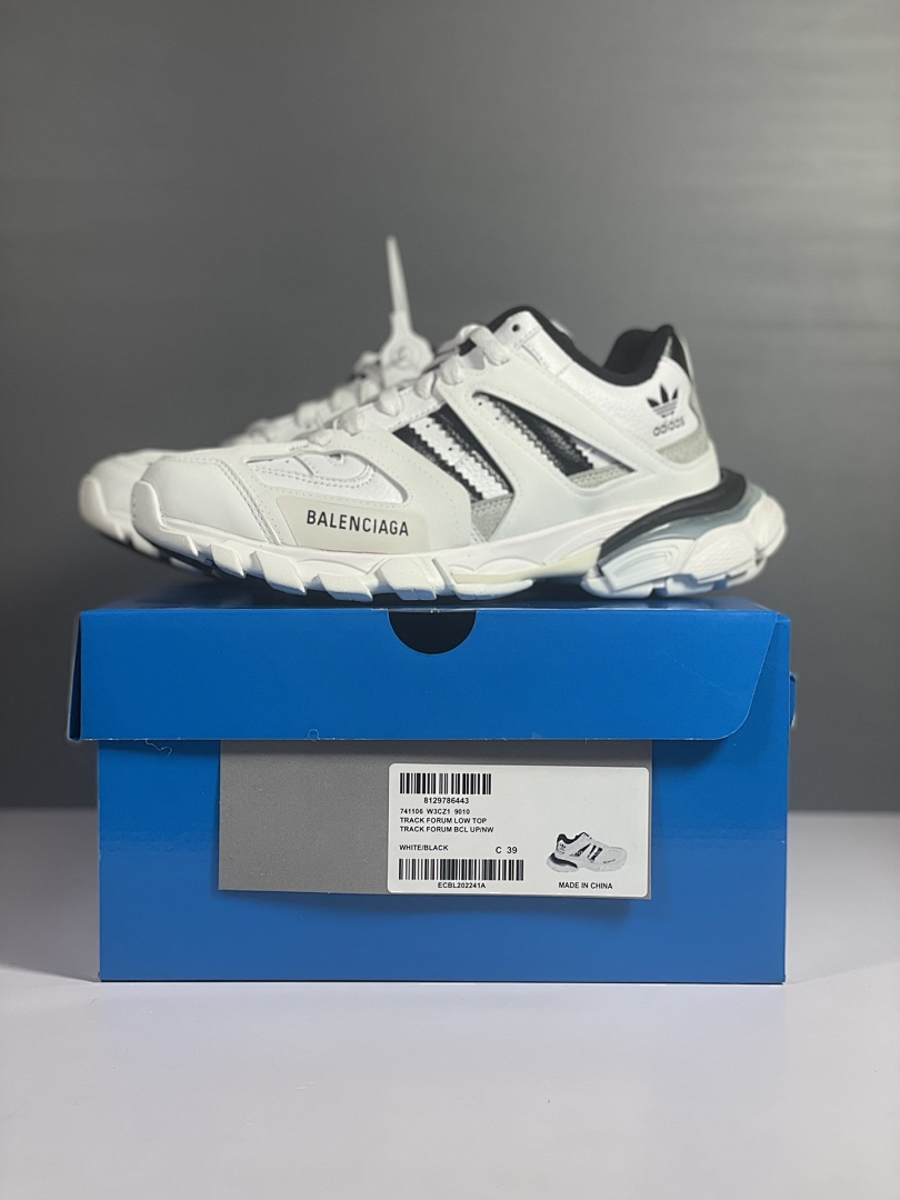 Balenciaga Track - Image 70