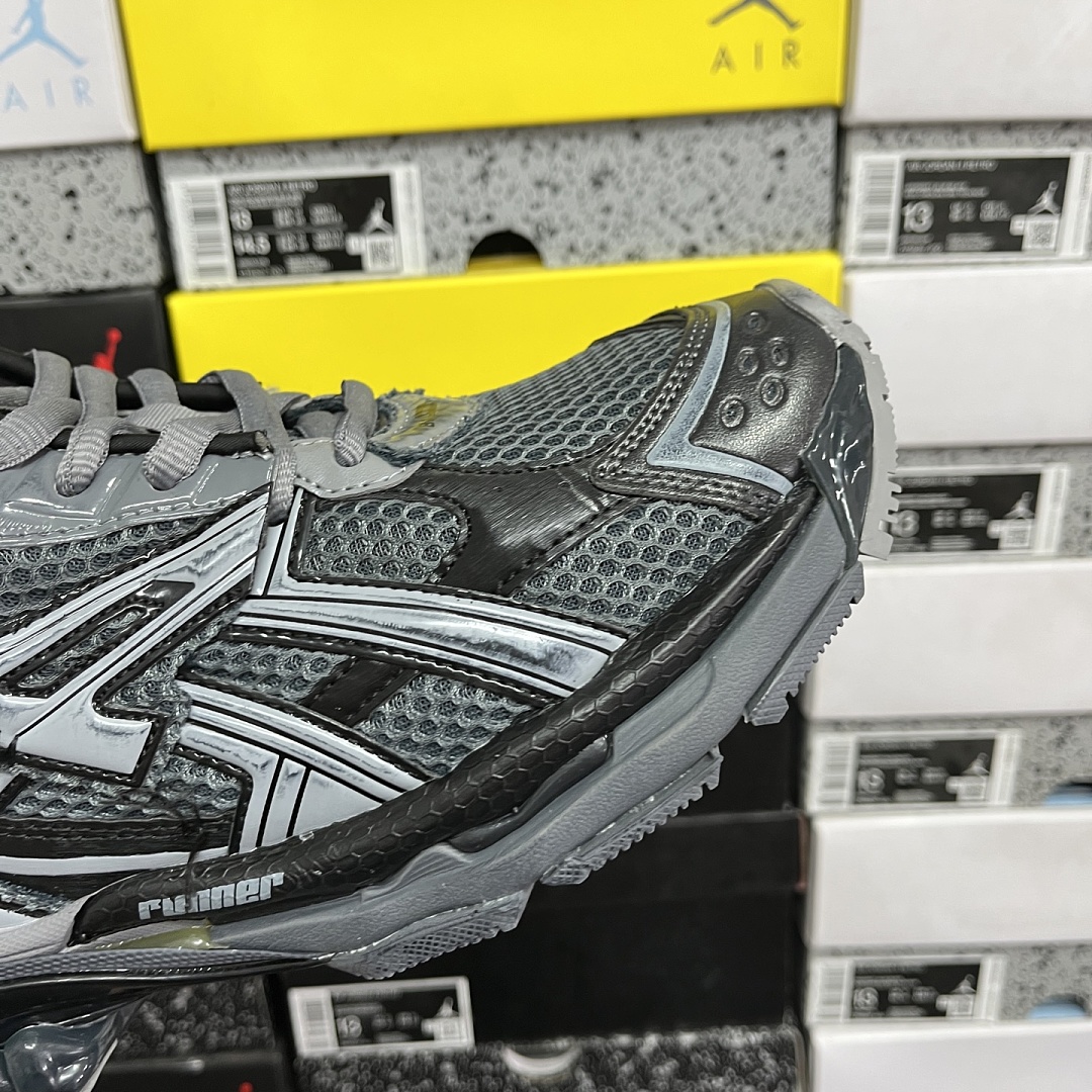 Balenciaga BLCG Runner 7.0 - Image 4