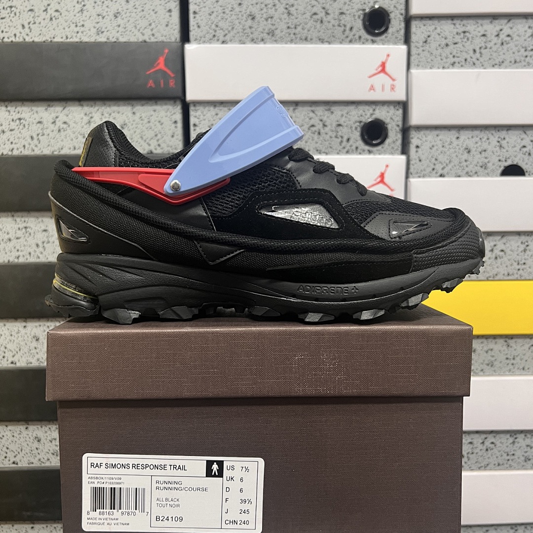 On Running Response Trail 2 Raf Simons Core (Black Bright Blue)