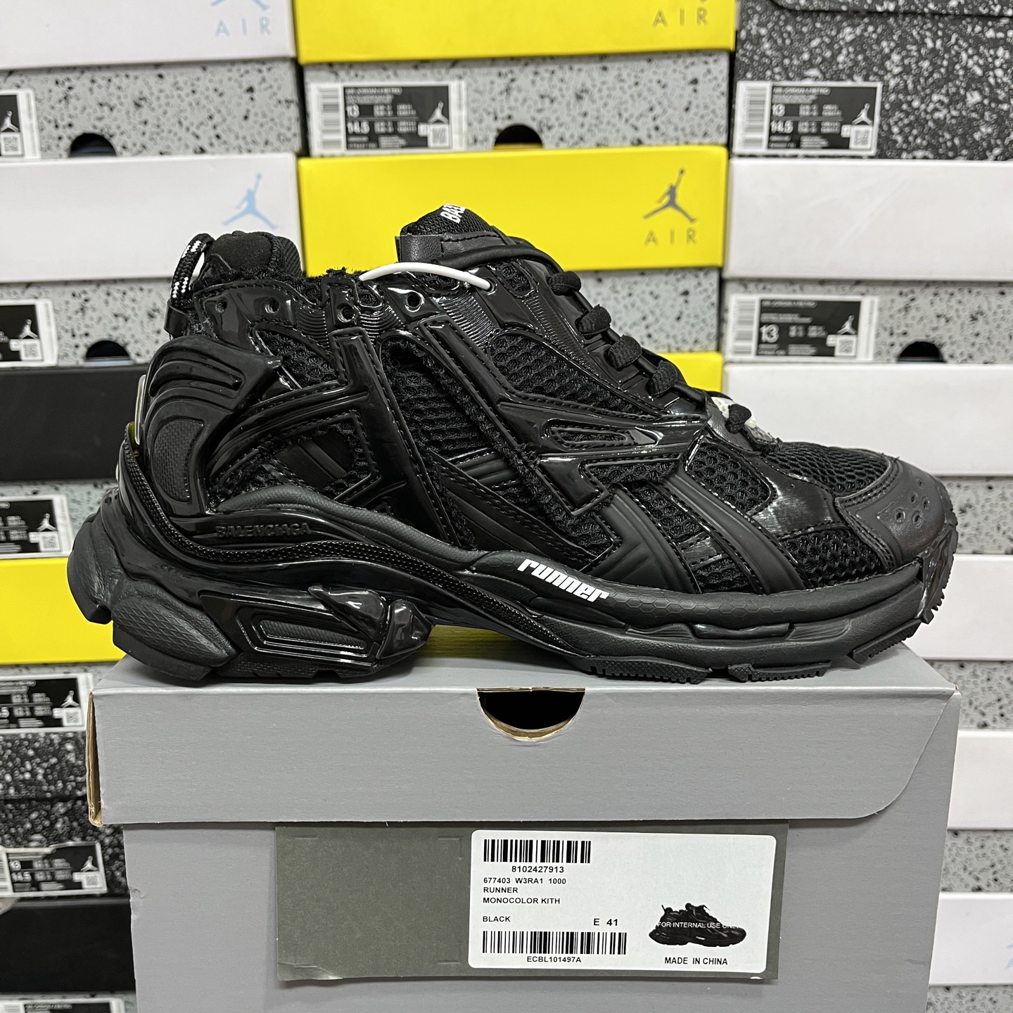 Balenciaga BLCG Runner 7.0 - Image 11
