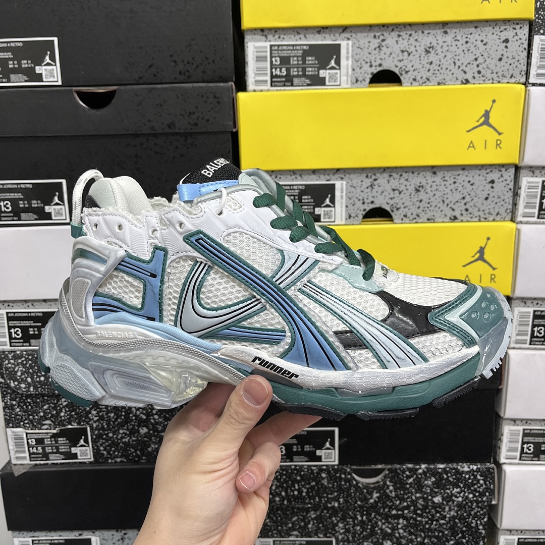 Balenciaga BLCG Runner 7.5 - Image 2