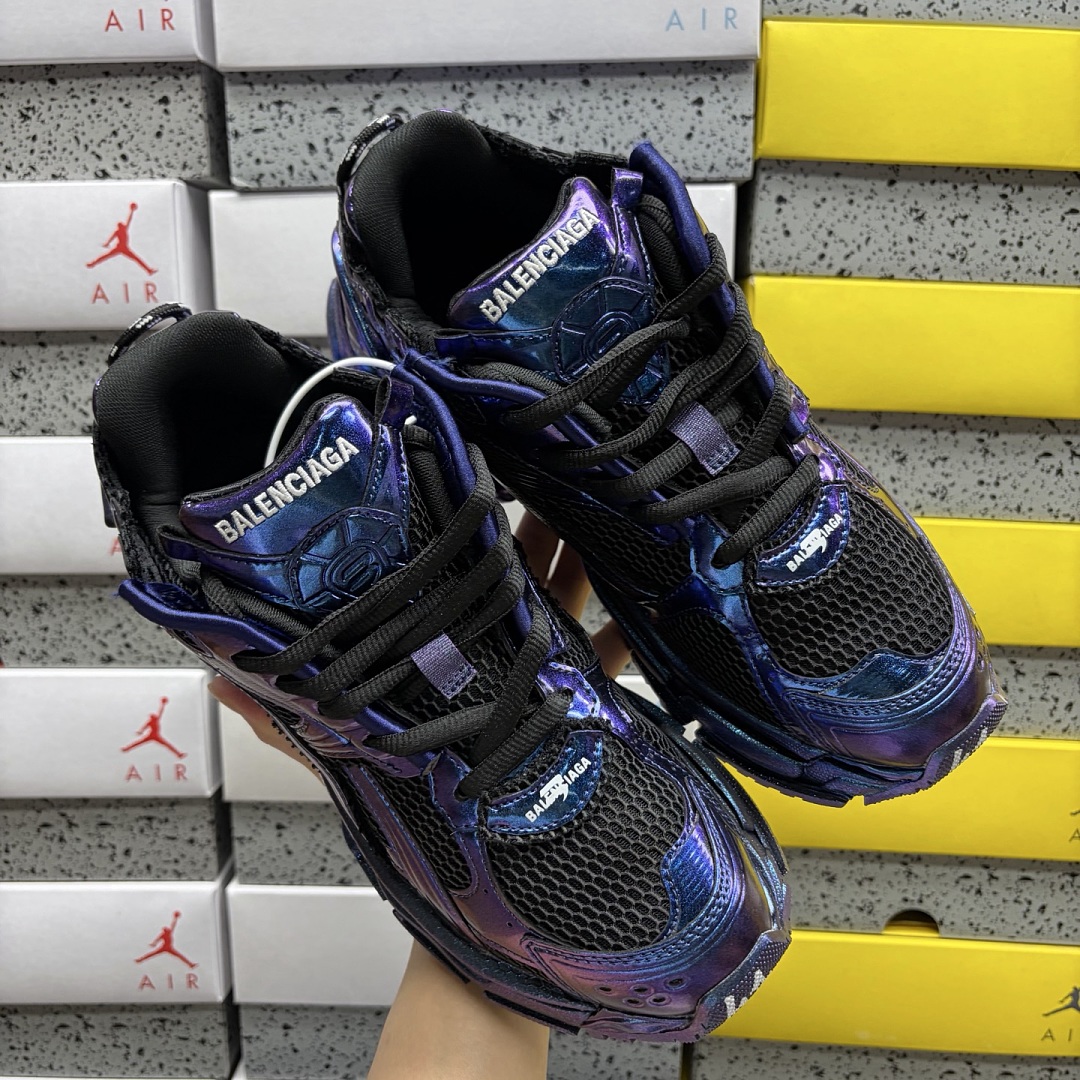 Balenciaga BLCG Runner 7.5 - Image 9