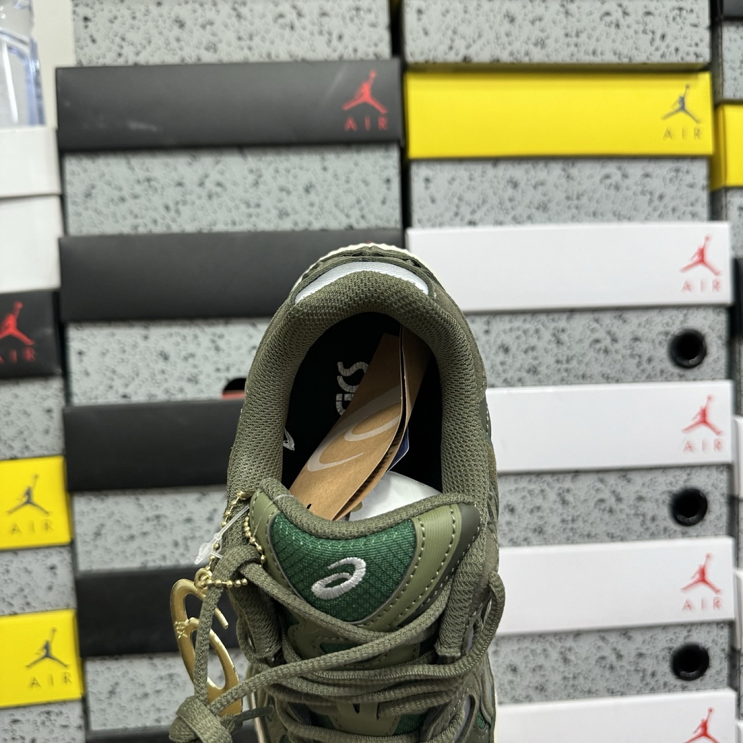 ASICS Gel-NYC Grove Olive Canvas 1203A739-300 - Image 2