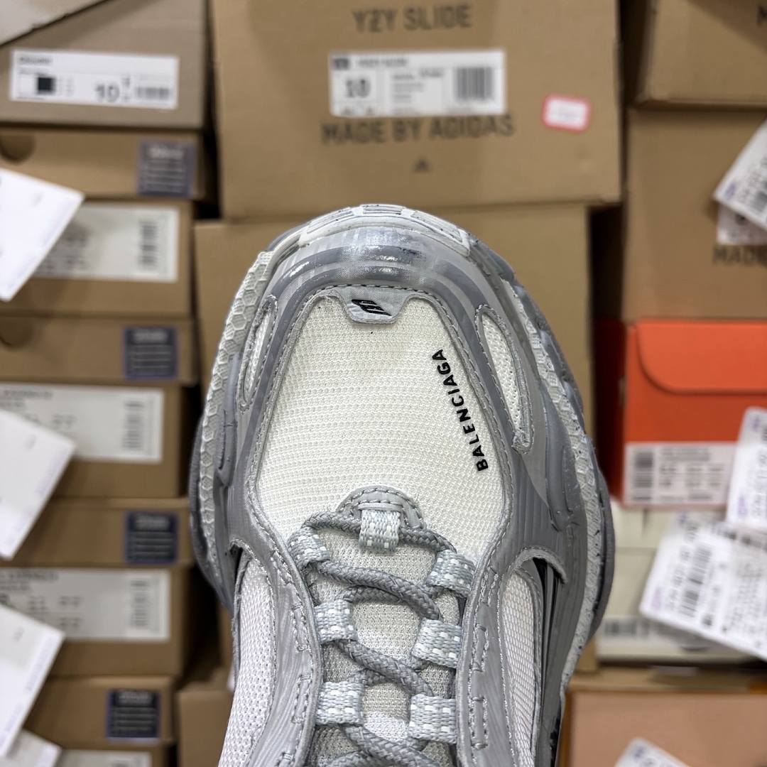 Balenciaga Triple S 2 - Image 12
