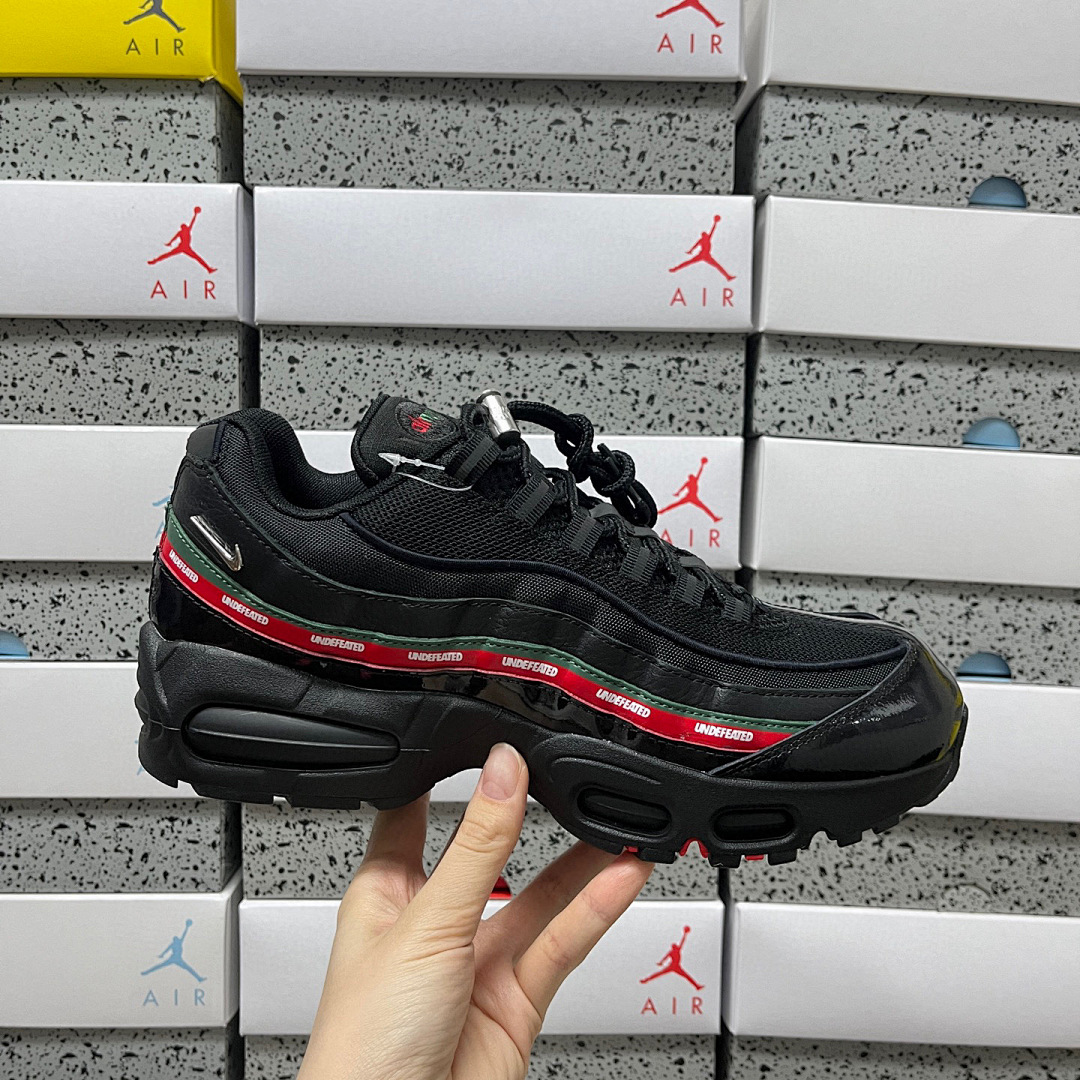 Nike Air Max 95 SP Undefeated Black IB4453-001 - Image 9