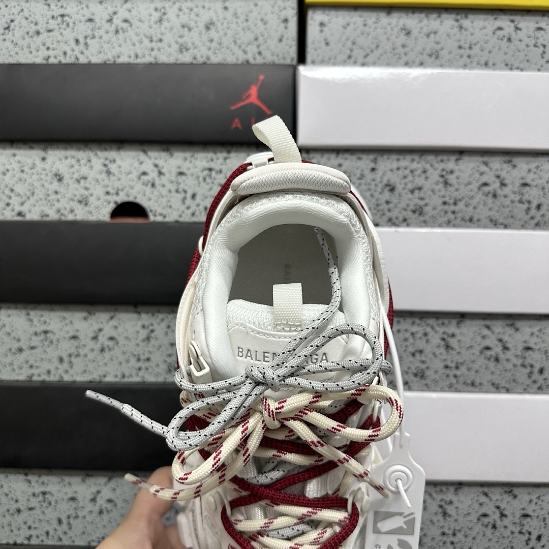 Balenciaga Track Trail Laces 3.0 - Image 4
