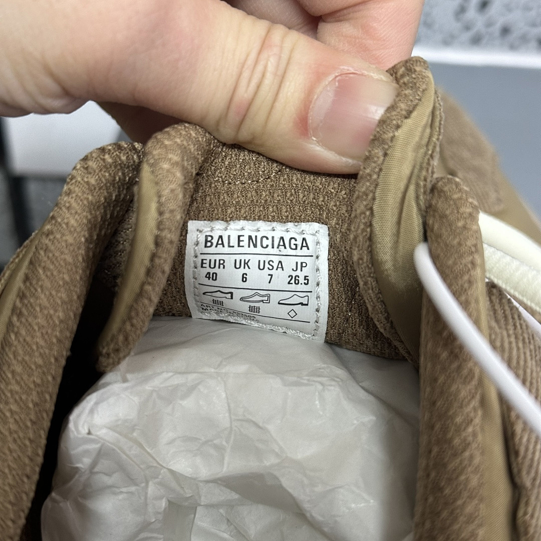 Balenciaga Monday UItra 21 Gen - Image 2
