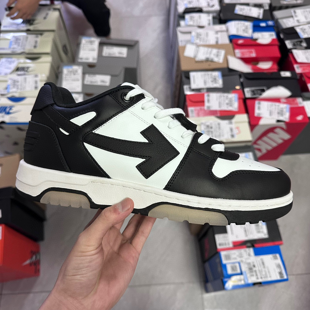 Off-White Black White - Image 10