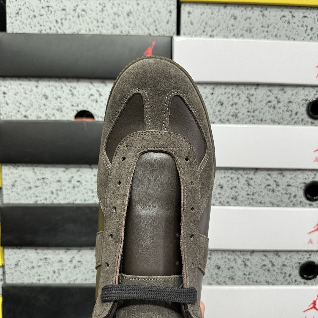 On Running Maison Margiela Replica Coffee H9391 - Image 9