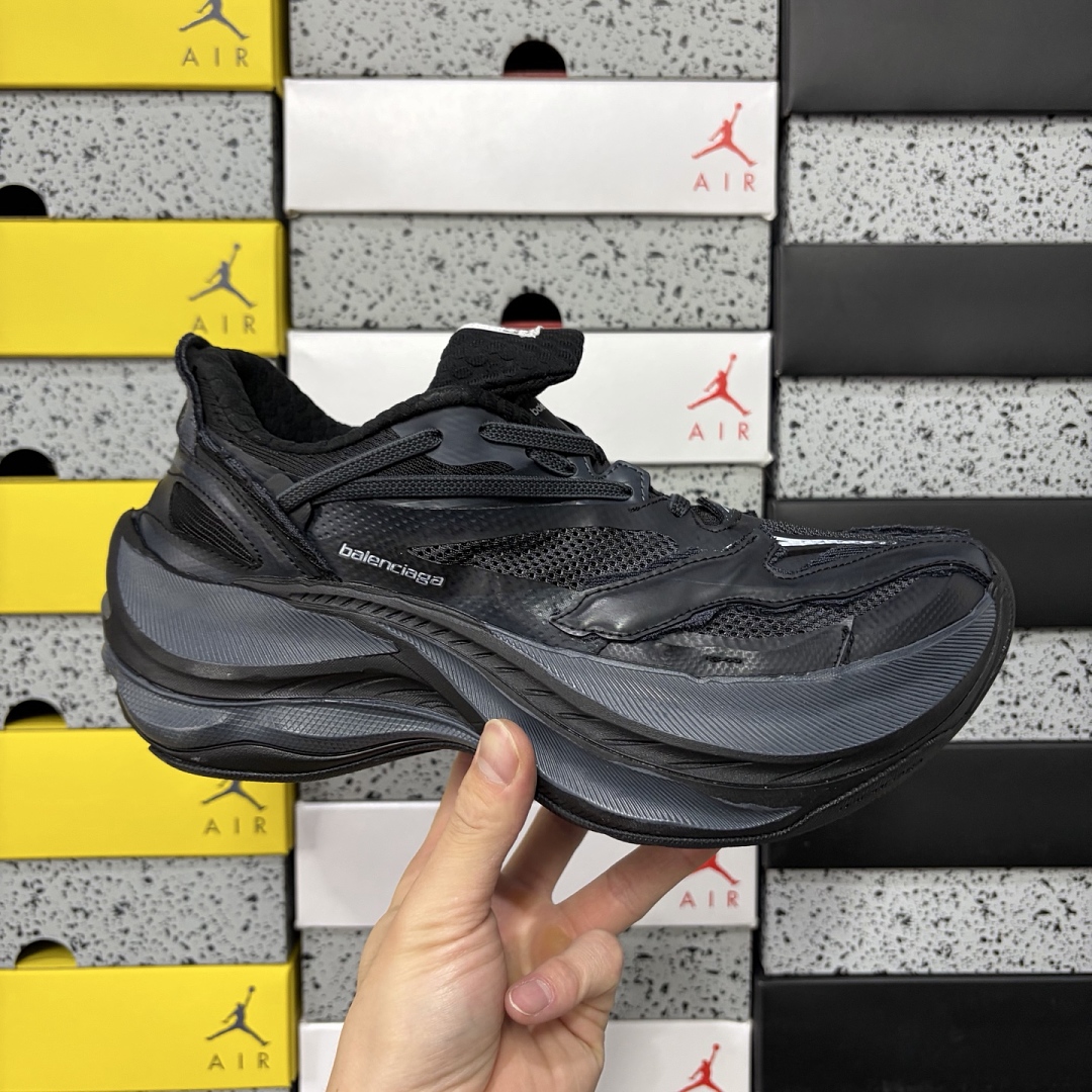 Balenciaga Jet 26 - Image 4