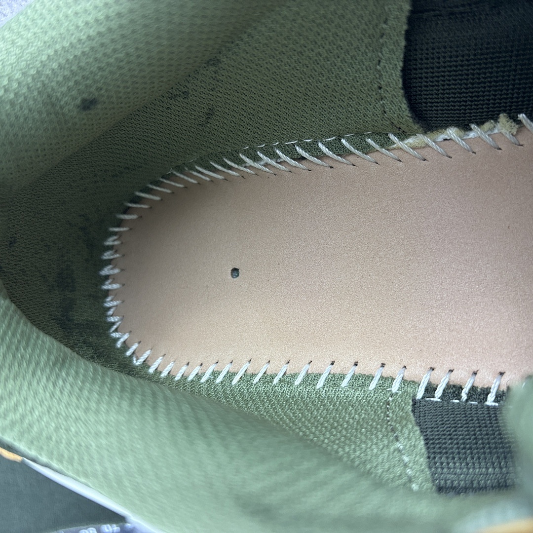 Off-White Be Right Back - Image 17