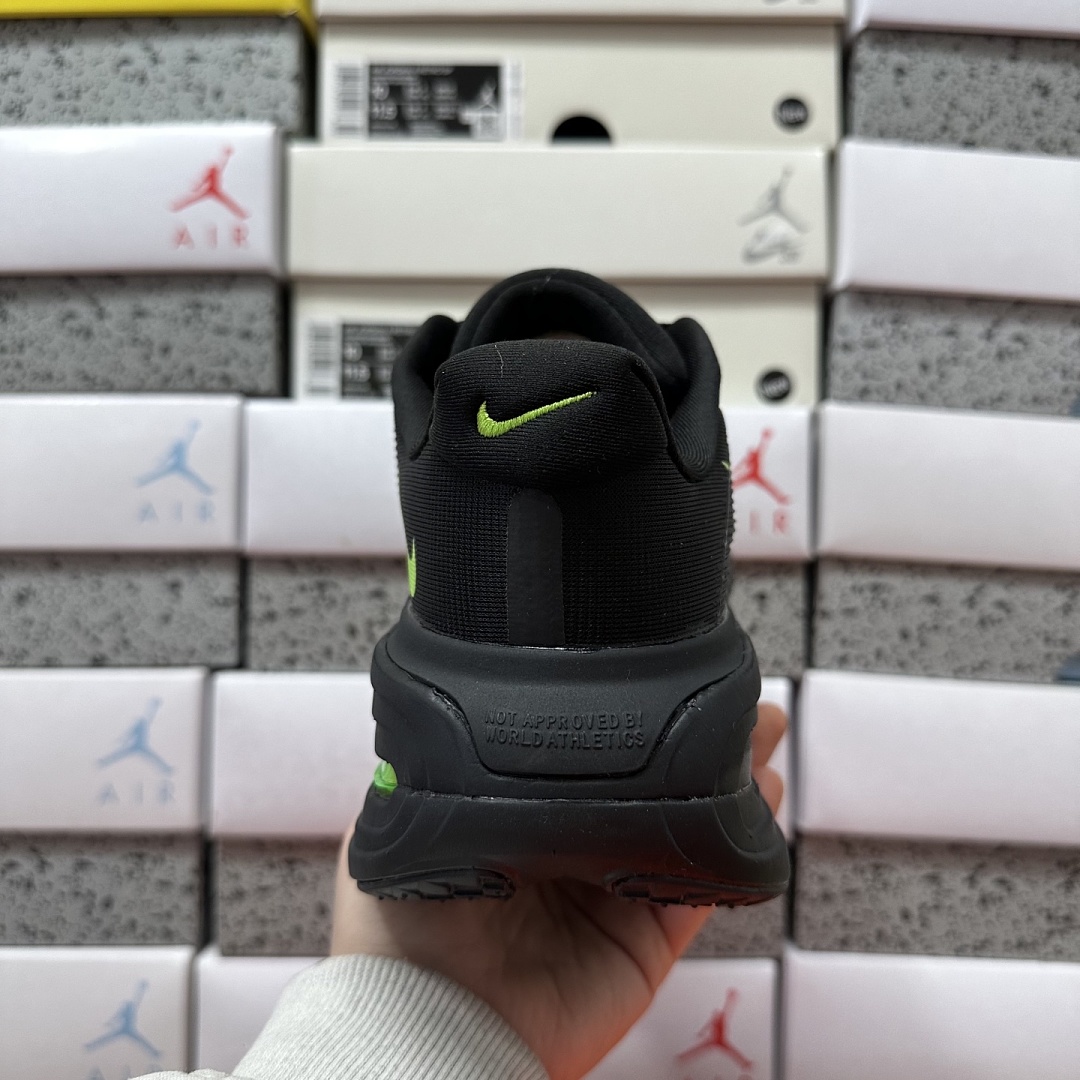 Nike Vomero Premium HQ2050-212 - Image 7