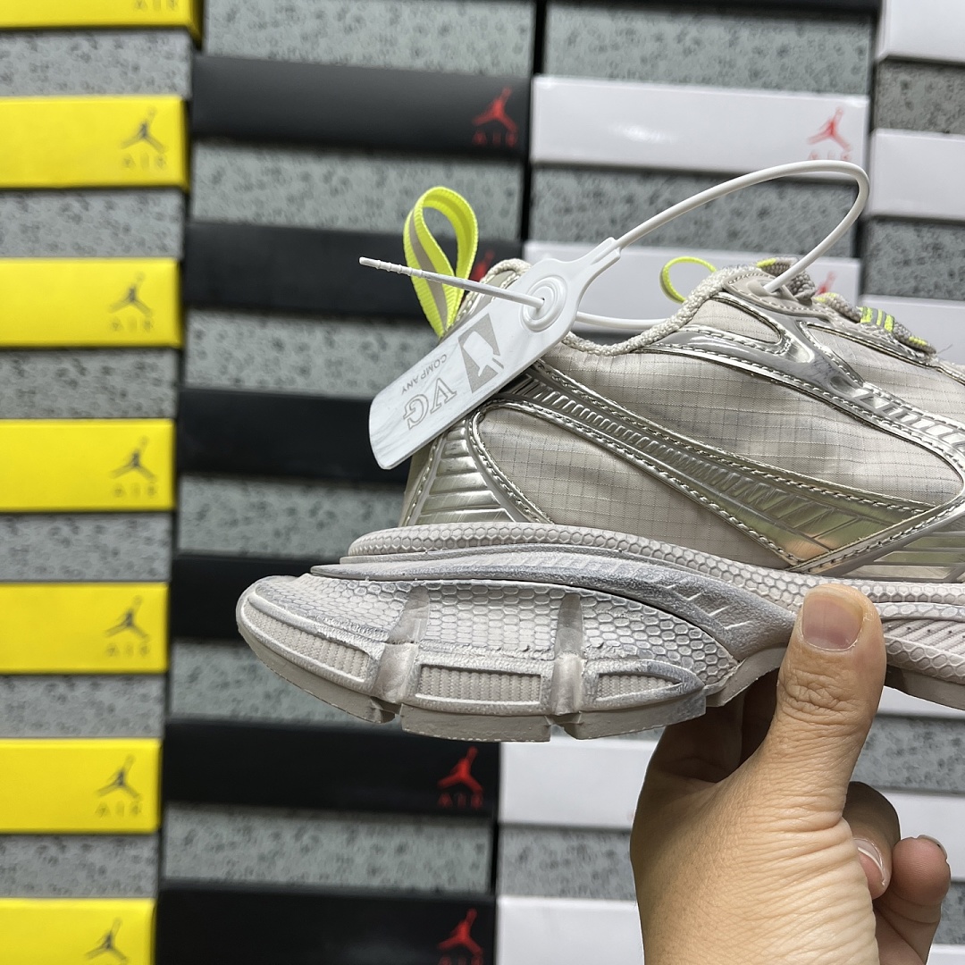 Balenciaga BLCG 3Xl - Image 57