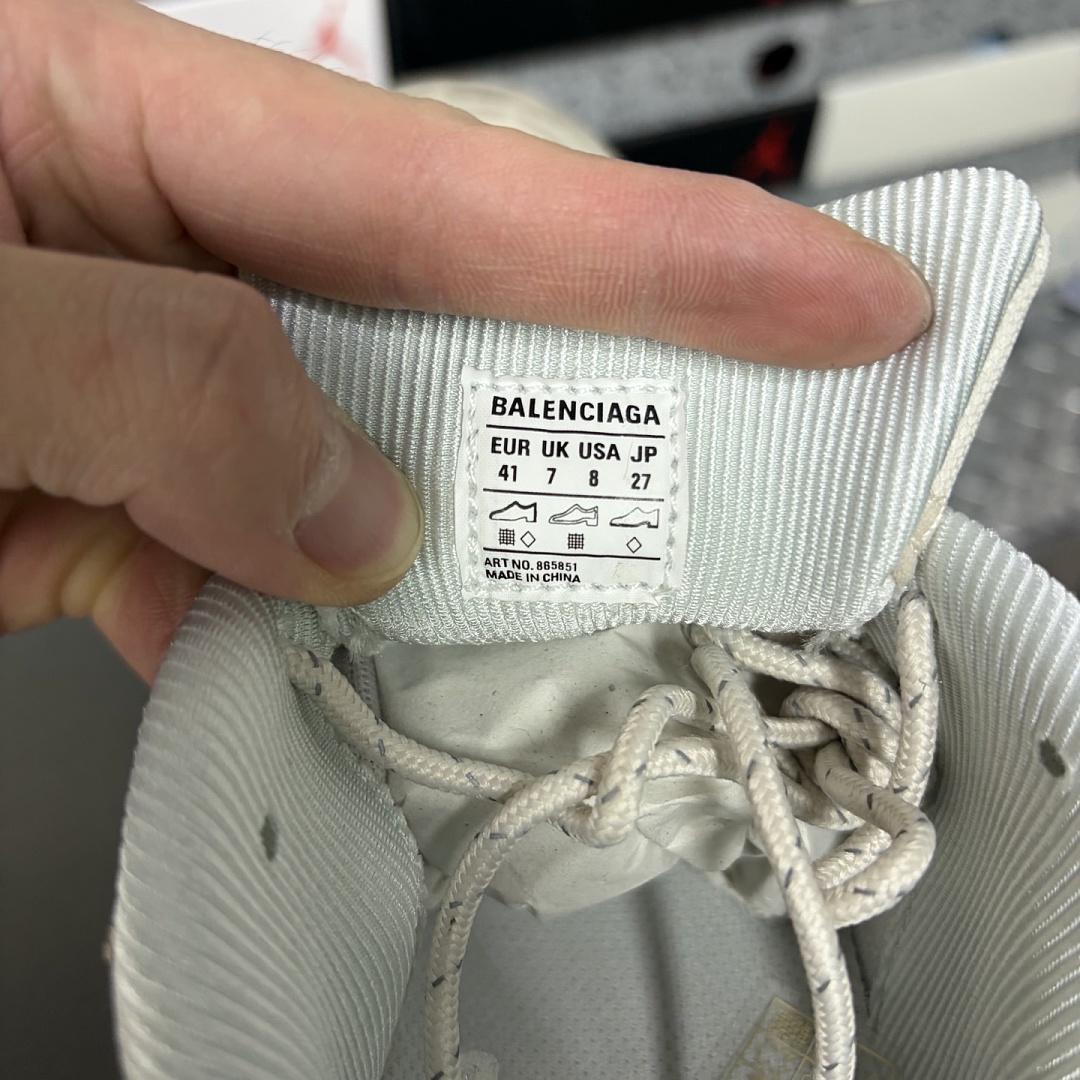 Balenciaga Triple S 2 - Image 11