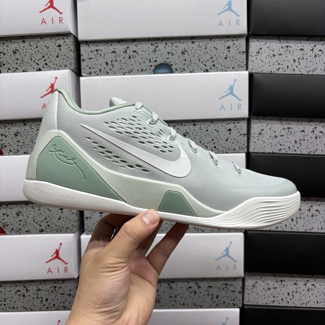 Nike Kobe 9 EM Low Protro Light Silver Steam - Image 5