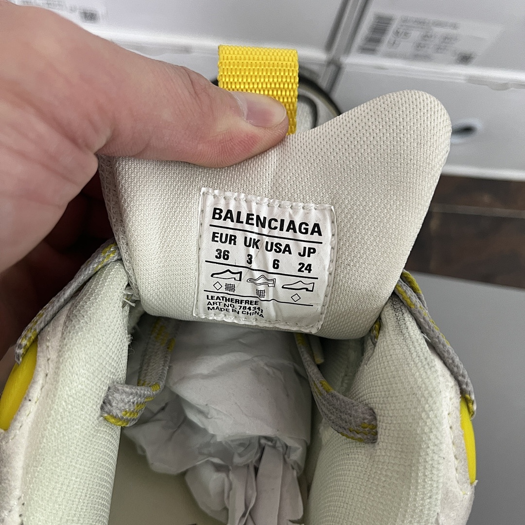 Balenciaga Cargo - Image 47