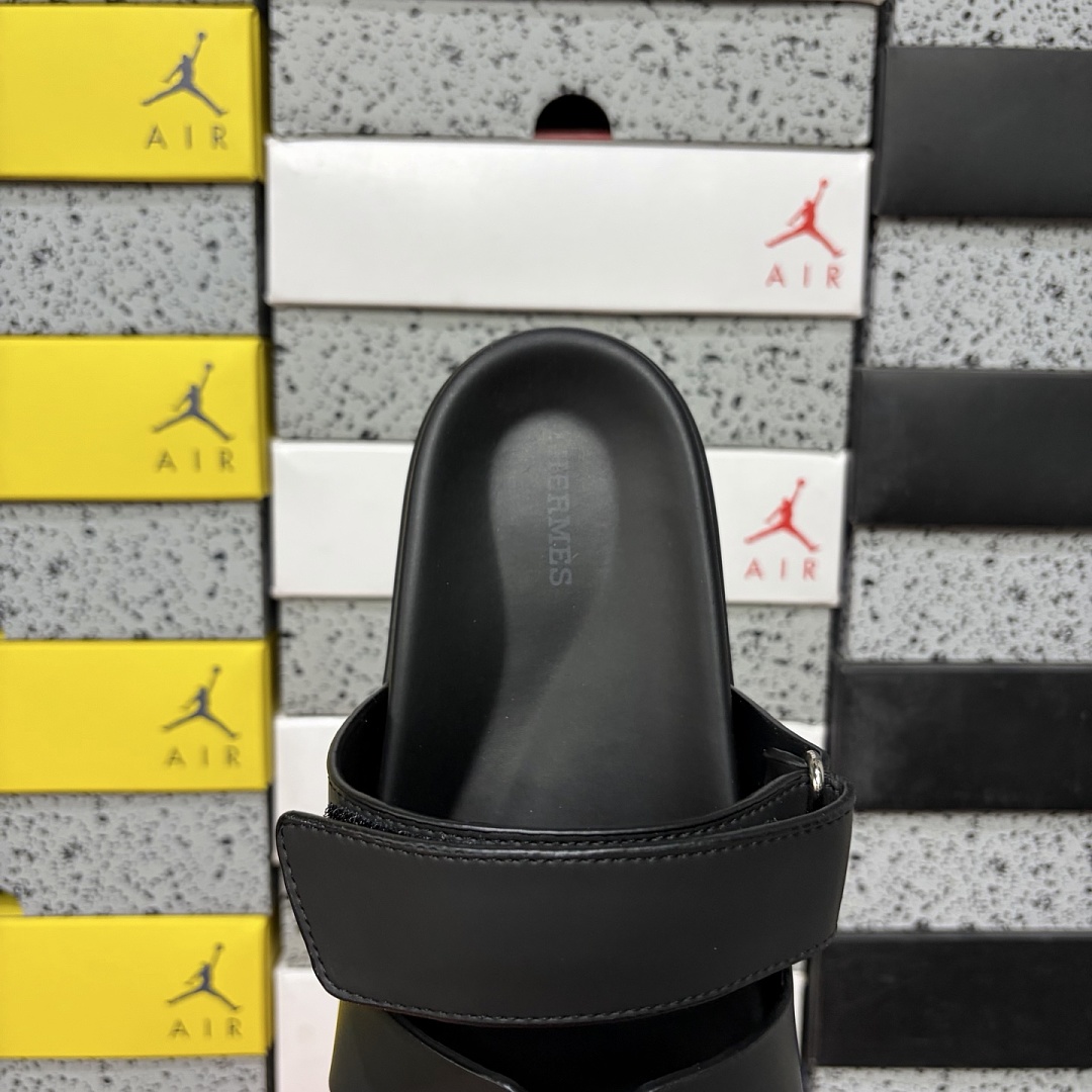 Hermes Chypre Sandal Black / Leather - Image 6